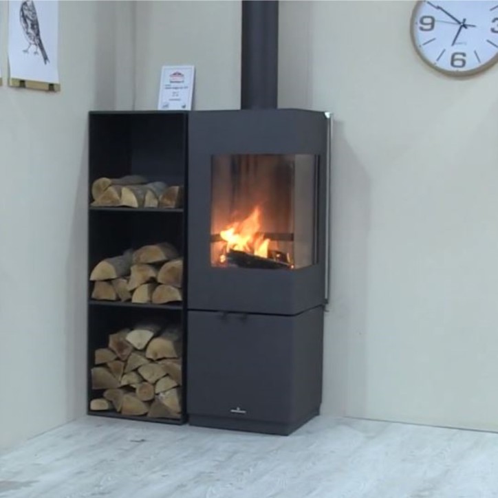 Poêle avec 2 côtés vitrés JAKO 7 kW Poêle avec 2 côtés vitrés JAKO 7 kW