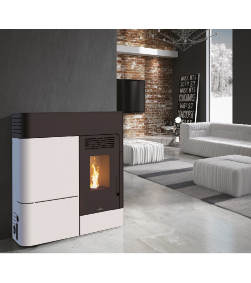 Stufa a pellet Clara 11kW nera e bianca