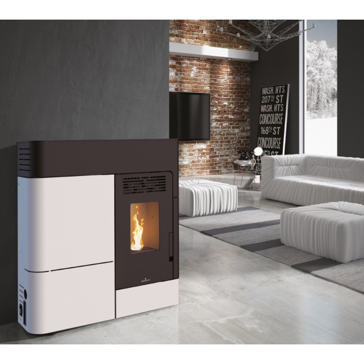 Stufa a pellet Clara 11kW nera e bianca