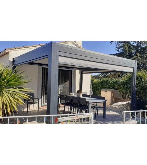 Pergola bioclimatique Jane 4x4m en aluminium 3 stores LAME BLANCHE motorisées