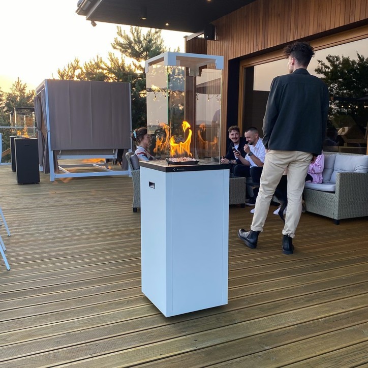 CHAUFFAGE EXTÉRIEUR GAZ PATIO LIGHT BLANC CHAUFFAGE EXTÉRIEUR GAZ PATIO LIGHT BLANC