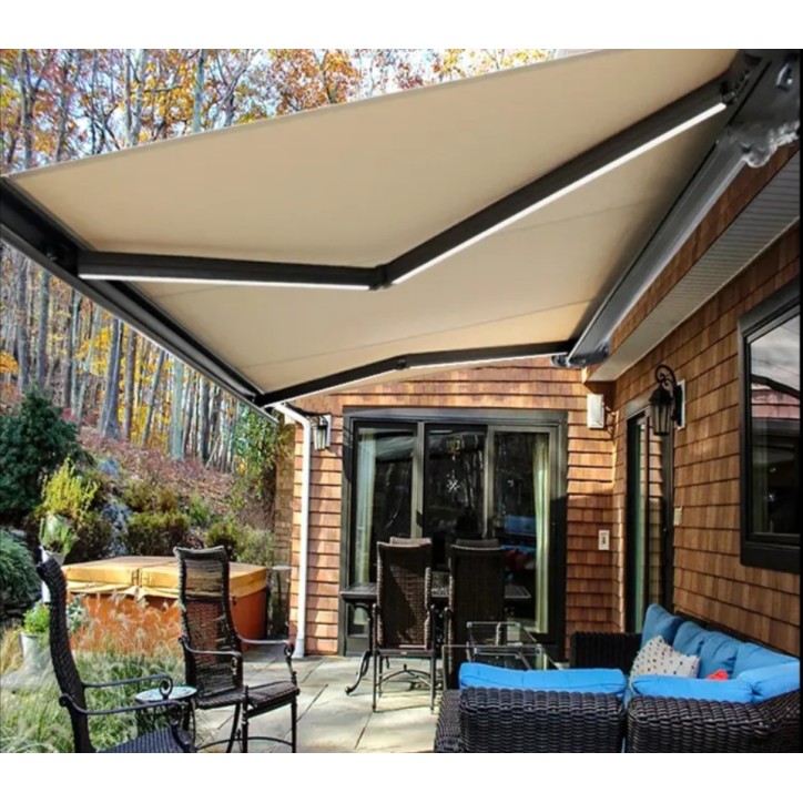 Store banne 3X2.5 m coffre intégral motorisé avec leds - Maxence