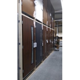 Porte d'entrée TANGO V 90 cm en acier inoxydable en plusieurs couleurs