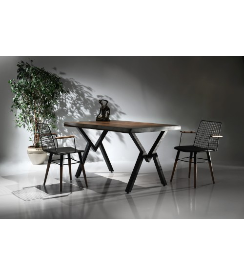 Ensemble table 160 cm bois et métal et 4 chaises noires Tania