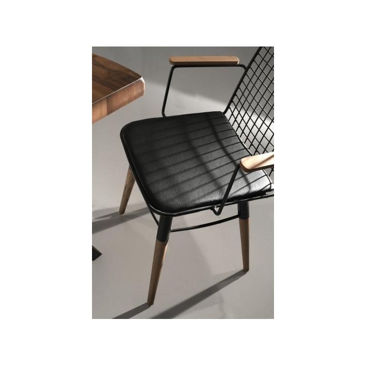 Ensemble table 160 cm bois et métal et 4 chaises noires Tania