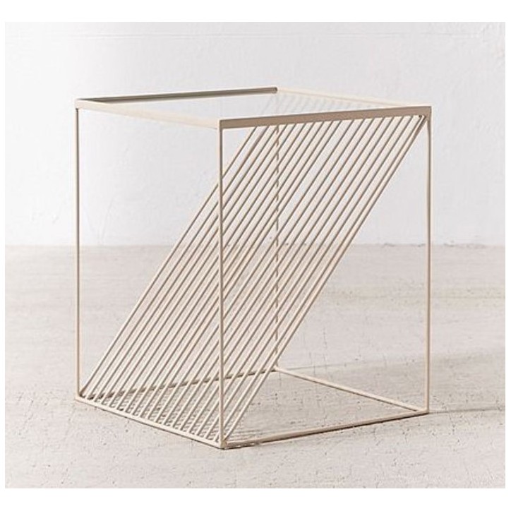 Table d'appoint en métal blanc